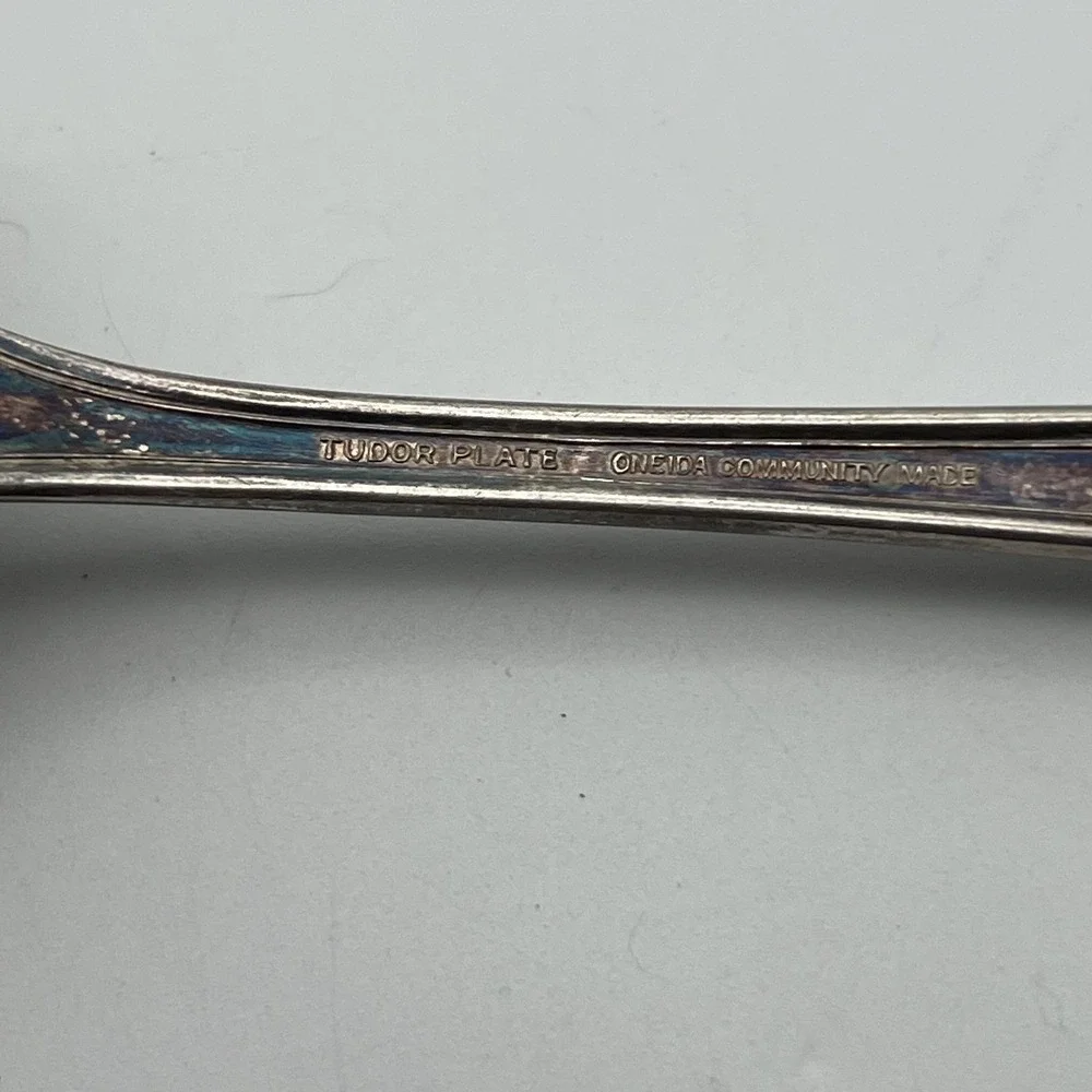 Oneida‎ Community Tudor Silver Plated 6 Spoon Set Queen Bess Vintage Tarnished